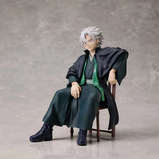 Demon Slayer Sanemi Shinazugawa seated non-scale figure by Aniplex in a dark green outfit – front view